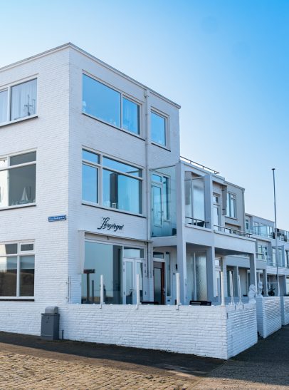 Woning aan de boulevard van Katwijk met uitzicht op zee